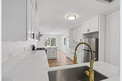 302 Lawrence Street, Tomball, TX 77375 - Photo 15