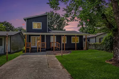 302 Lawrence Street, Tomball, TX 77375 - Photo 1