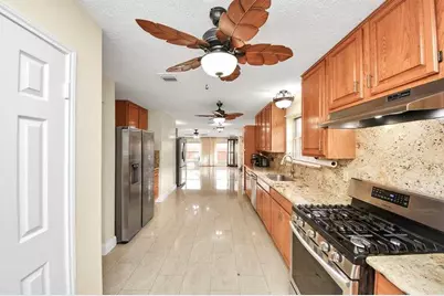 10422 Springland Court, Houston, TX 77065 - Photo 17