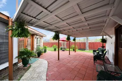 10422 Springland Court, Houston, TX 77065 - Photo 15
