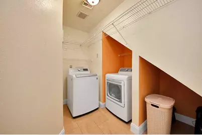 10422 Springland Court, Houston, TX 77065 - Photo 9
