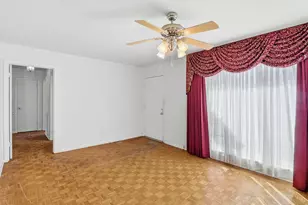 5215 Grace Point Ln, Houston, TX 77048 - Photo 5