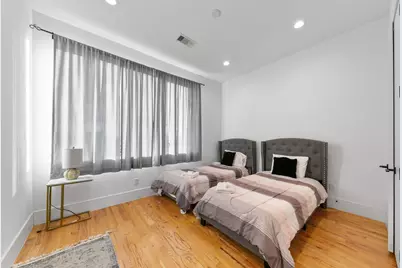 606 Oakley Street, Houston, TX 77006 - Photo 33