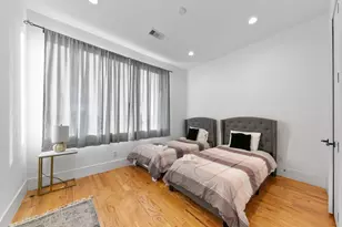 606 Oakley St, Houston, TX 77006 - Photo 33