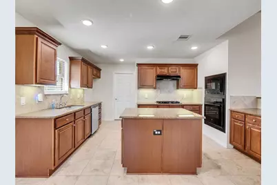 6807 Davy Crockett Drive, Manvel, TX 77578 - Photo 19