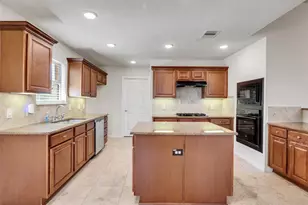 6807 Davy Crockett Dr, Manvel, TX 77578 - Photo 19