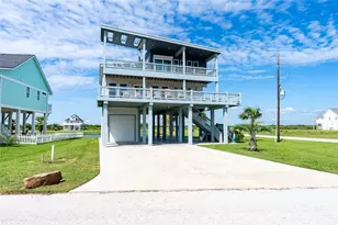 3841 Biscayne Beach Rd, Crystal Beach, TX 77650 - Photo 7