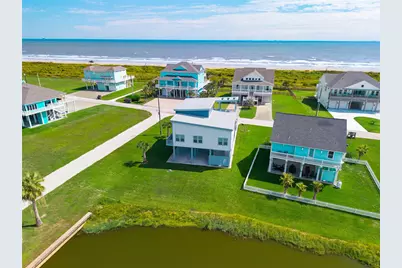 3841 Biscayne Beach Road, Crystal Beach, TX 77650 - Photo 5