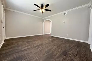 218 W 15th St, Houston, TX 77008 - Photo 3