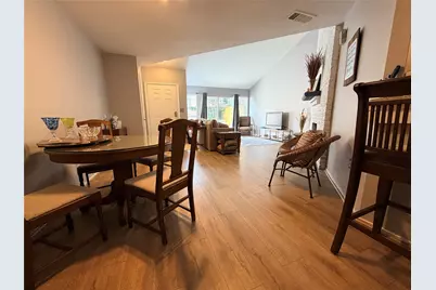 726 Country Place Drive #B, Houston, TX 77079 - Photo 7