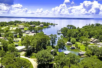305 Lakeshore Dr, Onalaska, TX 77360 - Photo 41