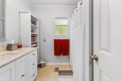 305 Lakeshore Dr, Onalaska, TX 77360 - Photo 25