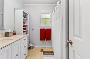305 Lakeshore Dr, Onalaska, TX 77360 - Photo 25