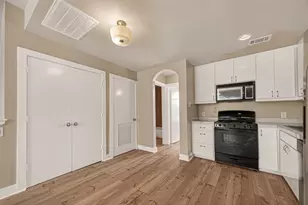 5941 S Loop E, Houston, TX 77033 - Photo 17