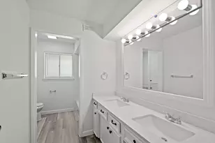 8307 Braesview Ln, Houston, TX 77071 - Photo 17