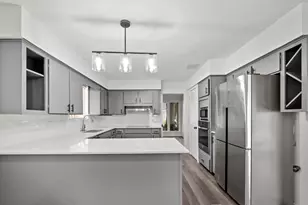 8307 Braesview Ln, Houston, TX 77071 - Photo 11