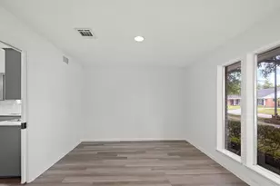 8307 Braesview Ln, Houston, TX 77071 - Photo 13