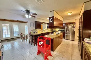 3160 Galewood Ln, Port Neches, TX 77651 - Photo 7