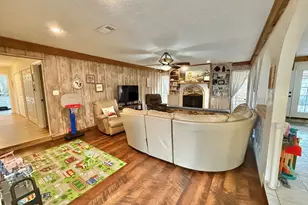 3160 Galewood Ln, Port Neches, TX 77651 - Photo 3