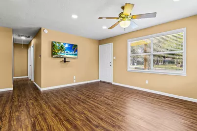 330 Pine Brook Dr, Livingston, TX 77351 - Photo 17