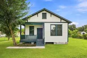 313 S Blackwell St, La Porte, TX 77571 - Photo 1