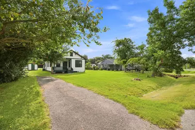 313 S Blackwell Street, La Porte, TX 77571 - Photo 37
