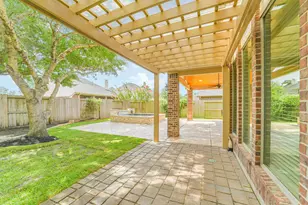 13607 Breakwater Path Loop, Houston, TX 77044 - Photo 39