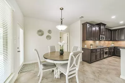 13607 Breakwater Path Loop, Houston, TX 77044 - Photo 9