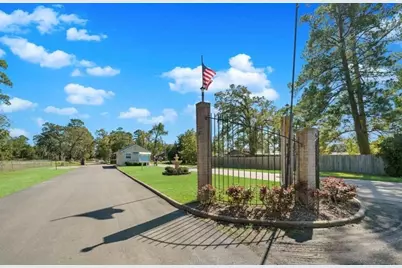 149 Bending Oaks Lane, Livingston, TX 77351 - Photo 1