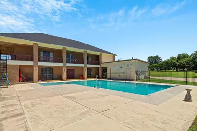 149 Bending Oaks Lane, Livingston, TX 77351 - Photo 7