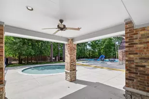 31722 Royal Woods Ct, Conroe, TX 77385 - Photo 39