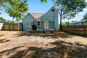910 Avenue J, Huntsville, TX 77320 - Photo 17