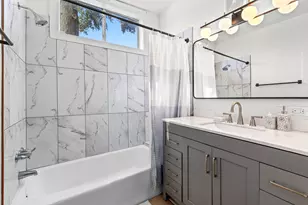 910 Avenue J, Huntsville, TX 77320 - Photo 15