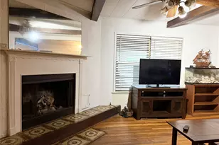 417 S Kansas St, La Porte, TX 77571 - Photo 15