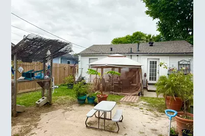 417 S Kansas Street, La Porte, TX 77571 - Photo 9