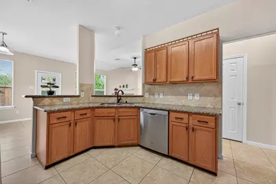 16315 Woma Court, Sugar Land, TX 77498 - Photo 9