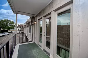 7575 Katy Fwy, Houston, TX 77024 - Photo 21
