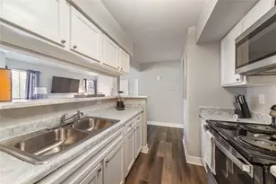 7200 T C Jester Blvd, Houston, TX 77088 - Photo 13