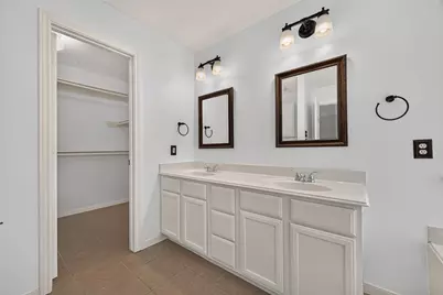 15627 Oakworth Court, Sugar Land, TX 77498 - Photo 27