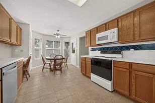 15627 Oakworth Ct, Sugar Land, TX 77498 - Photo 17