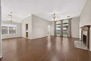 15627 Oakworth Ct, Sugar Land, TX 77498 - Photo 9