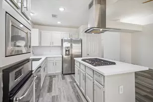 143 W Village Knoll Cir, Spring, TX 77381 - Photo 11