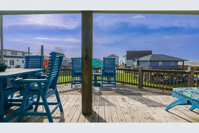 1819 N Pompano Ln, Crystal Beach, TX 77650 - Photo 3