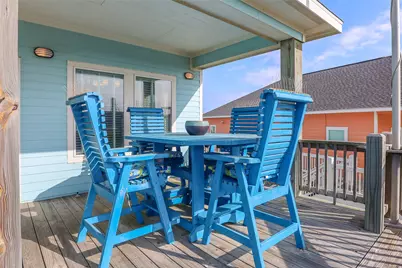 1819 N Pompano Ln, Crystal Beach, TX 77650 - Photo 7