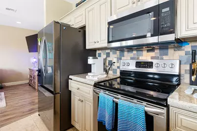 1819 N Pompano Ln, Crystal Beach, TX 77650 - Photo 17