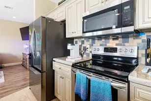 1819 N Pompano Ln, Crystal Beach, TX 77650 - Photo 17