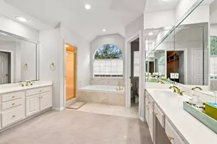 5571 Beverly Hill St, Houston, TX 77056 - Photo 17