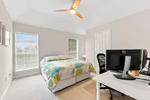 5571 Beverly Hill St, Houston, TX 77056 - Photo 19