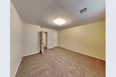 8670 Chaletford Drive, Houston, TX 77044 - Photo 9