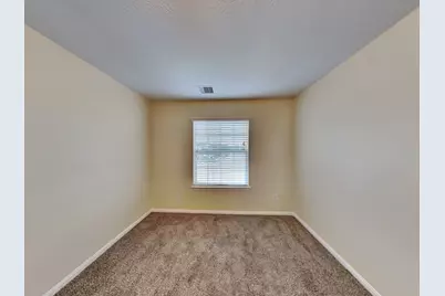 8670 Chaletford Drive, Houston, TX 77044 - Photo 11